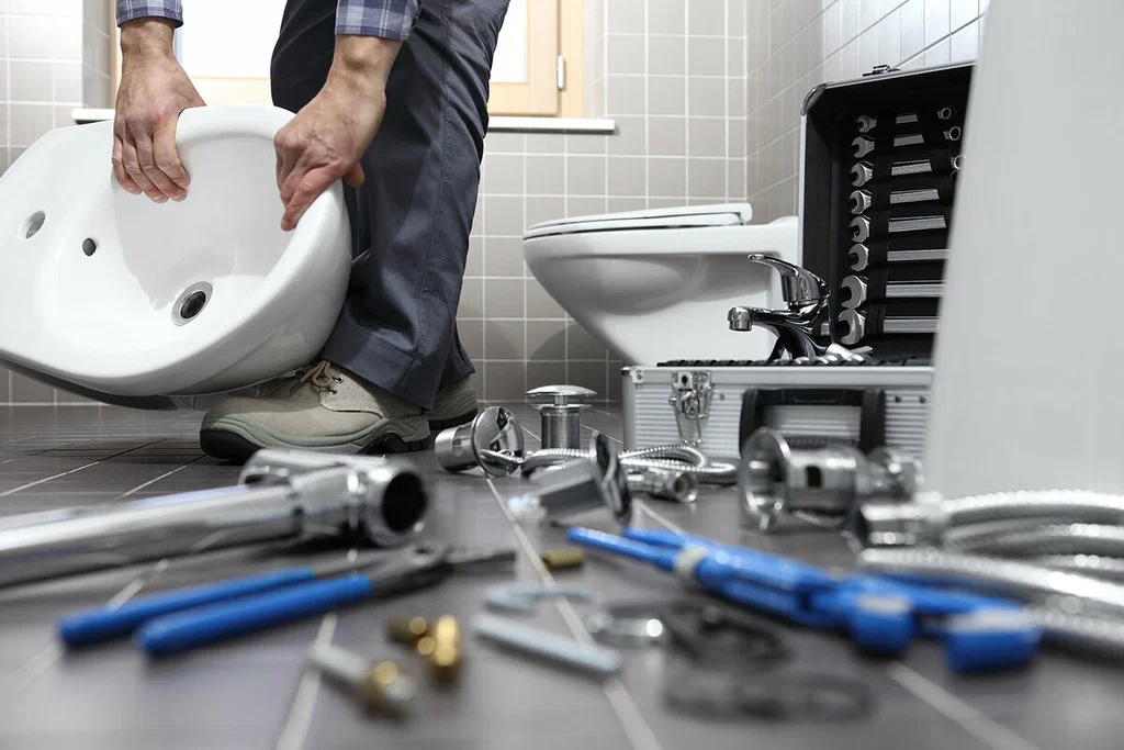 Professional bathroom plumbing repair in Irvine